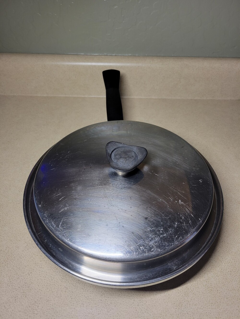 Seal O Matic 10 Inch 3Ply 18-8 Stainless Steel Pan with Lid